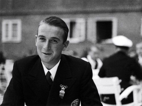 AGOSTINO STRAULINO. MARINAIO, UFFICIALE, SPORTIVO