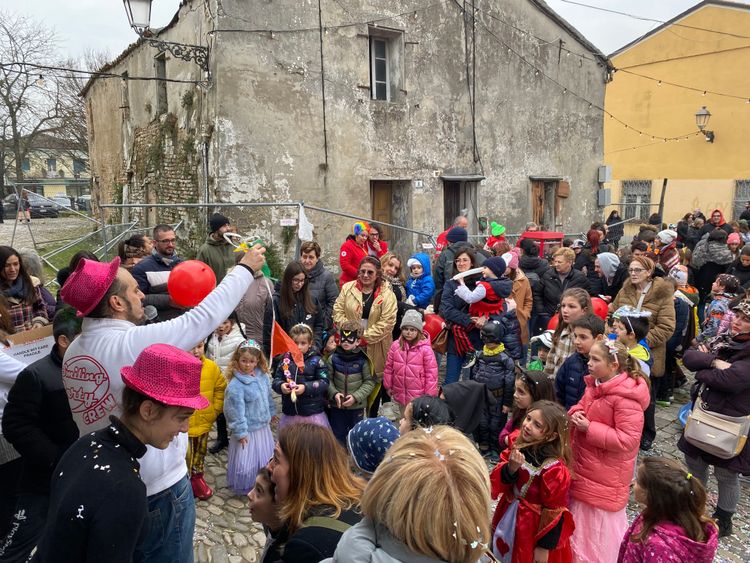 CARNEVALE IN PIAZZETTA