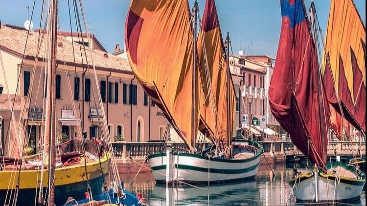 A Cesenatico la Pasqua si tinge dei colori della tradizione marinara