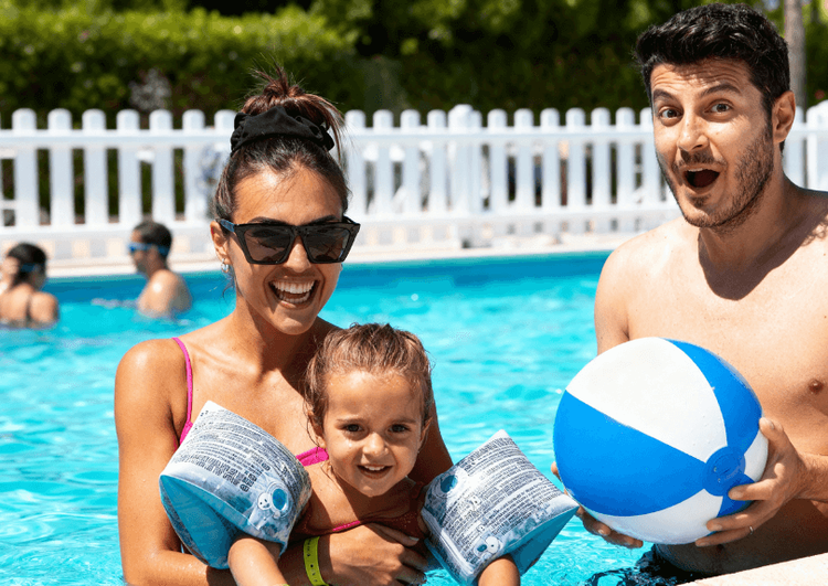   MAGGIO vacanza in famiglia a metà prezzo