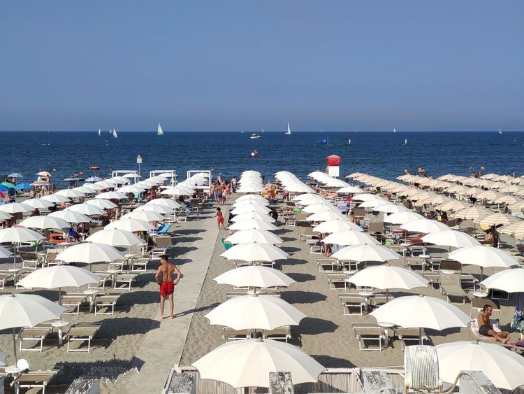 Offerta di inizio estate — Servizio Spiaggia Incluso