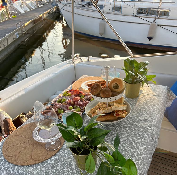 DEGUSTAZIONE VINI & CHAMPAGNE CON SOMMELIER PROFESSIONISTA