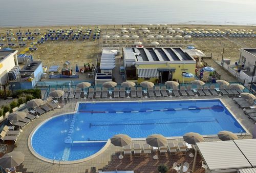 Estate al mare, senza strade da attraversare!